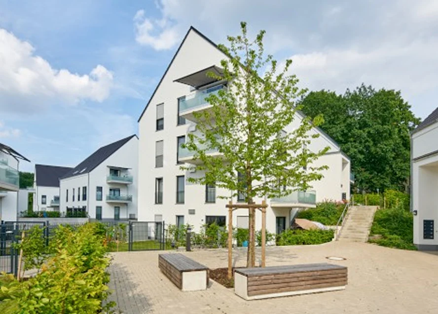 Helles Neubauquartier mit großzügigem Innenhof und digitalem Zutrittssystem von KIWI
